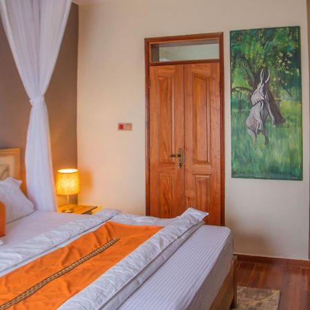 Savannah Suites Lubowa Kültér fotó